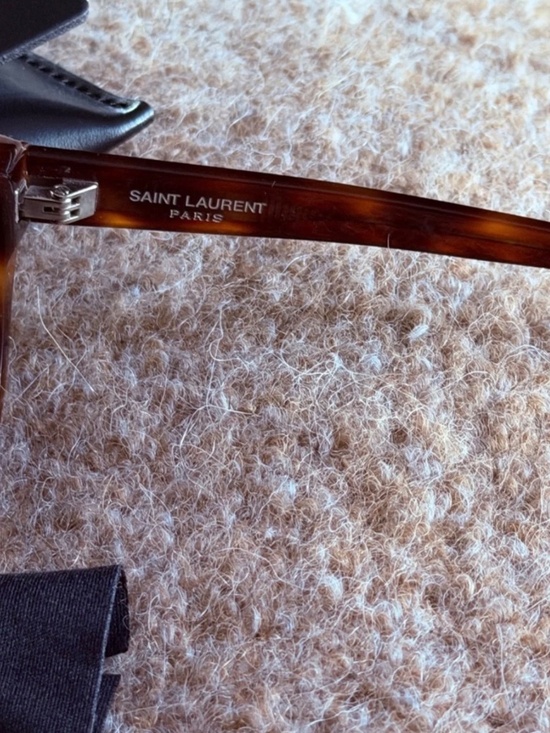 Saint Laurent Brown Tortoise Cat-Eye Sunglasses main image 5